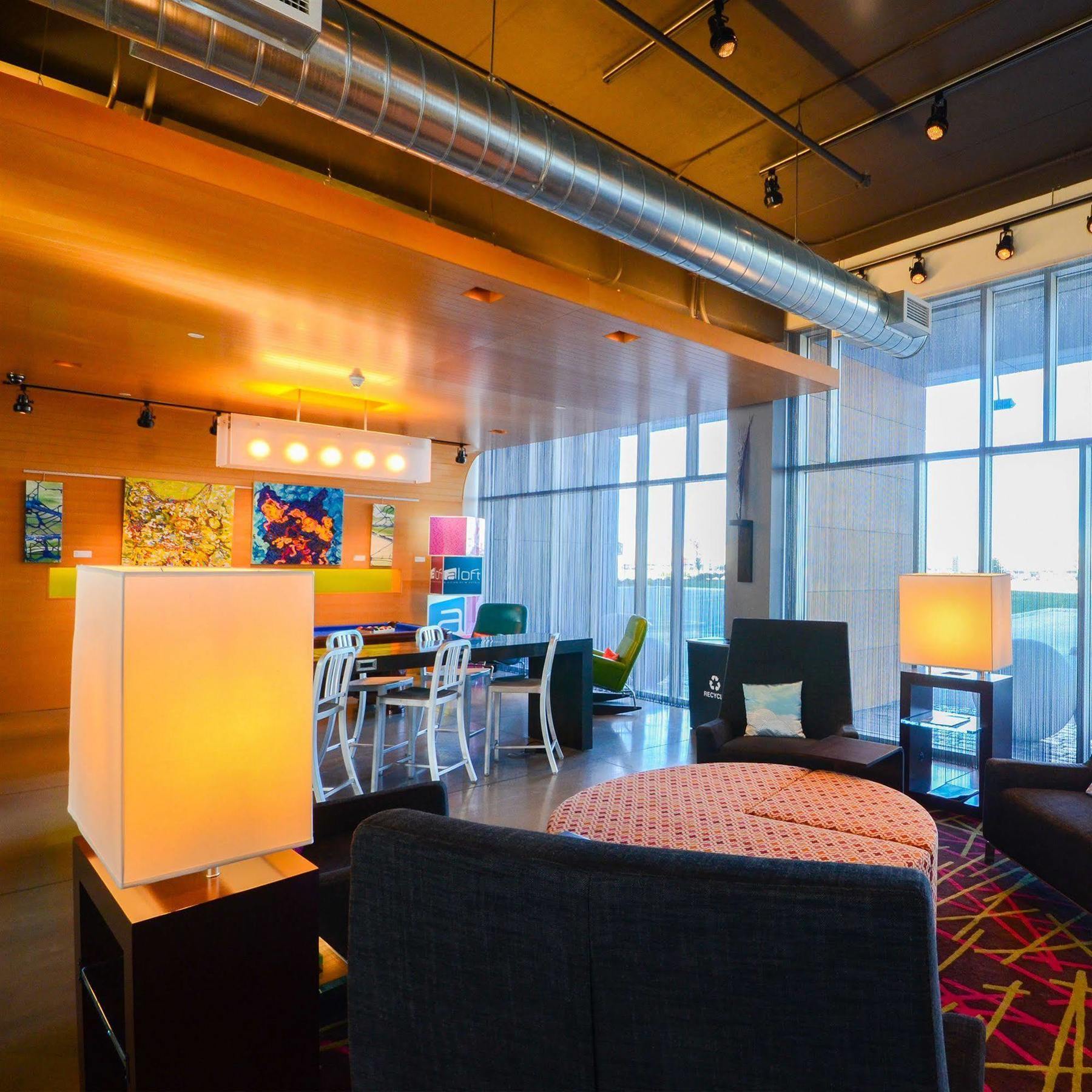Aloft Vaughan Mills Экстерьер фото